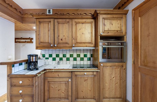 Meribel Village Apartment | Ski-in apartment with pool access and covered parking