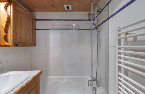 Meribel Village Apartment | Ski-in apartment with pool access and covered parking