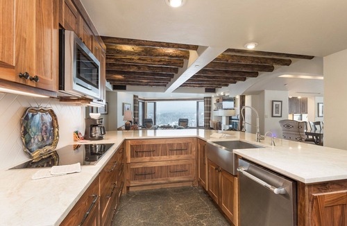 Purgatory Condo | Ski in/Out 7th Floor Penthouse at Purg - Huge Deck w/Mountain/Slope Views/AC