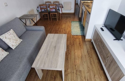 Candanchu Apartment | Ski-in/out Apartment with Parking