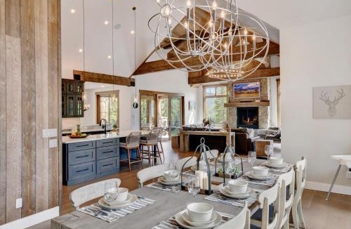 Winter Park House | Ski In Out Luxury Chalet 277 I Private Hot Tub I Pool Table I Great Views I Activity Program