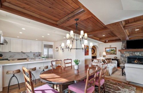 Avon Hotel | Ski-In/Out Penthouse | 10th Floor Ritz-Carlton Bachelor Gulch | By Cuvée