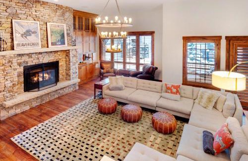 Winter Park House | Ski In Out Villa 452 I Private Hot Tub I Great Views I Activity Program