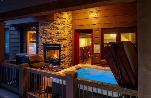 Winter Park House | Ski In Out Villa 492 I Private Hot Tub I Great Views I Activity Program