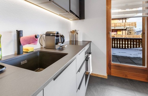 Heremence Apartment | Ski in/ski out apartment - 4 Vallées ski area