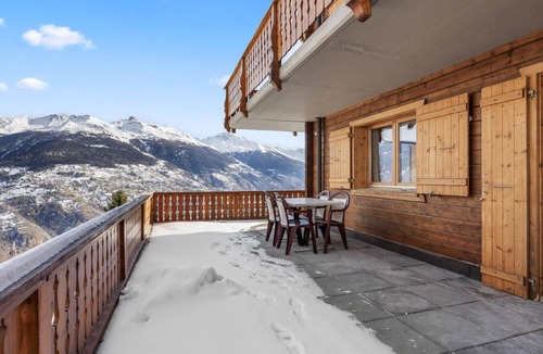 Heremence Apartment | Ski in/ski out apartment - 4 Vallées ski area