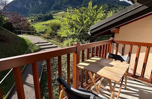 Flumet Apartment | Ski in/ski out apartment & swimming pool - Flumet