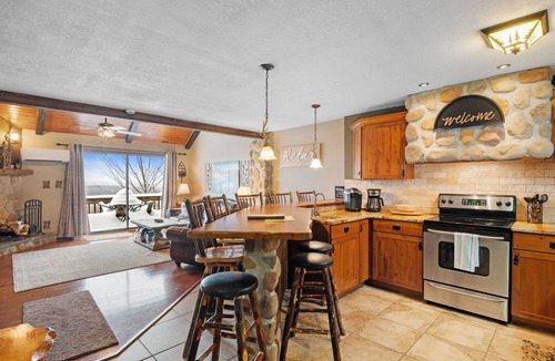 Village at Camelback House | Ski-In/Ski Out Camelback-Indoor Pool-Fireplace-Gym
