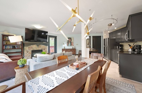 Salt Lake Mountain Resorts Condo | Ski-In/Ski-Out Corner Unit 2BR/2BA Mountain Views & In-Unit Laundry