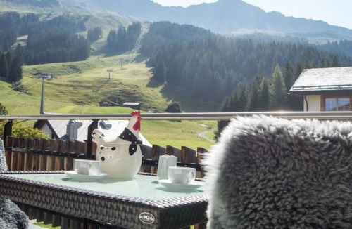 Parpan Apartment | Ski in-Ski out Ferienwohnung Heimberg in Parpan- Lenzerheide by Interhome