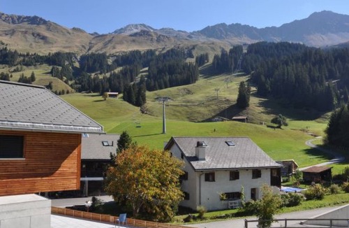 Parpan Apartment | Ski in-Ski out Ferienwohnung Heimberg in Parpan- Lenzerheide by Interhome