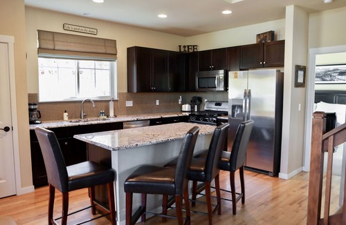 Silvercreek House | Ski-In/Ski-Out Granby Ranch Home + Firepit & Views