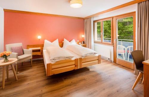 Saas Almagell Hotel | Ski-In/Ski-Out Hotel Sport