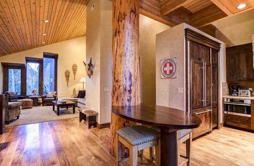 Deer Valley House | Ski-in/Ski-out in the heart of Silver Lake! Spacious with lovely mountain views!