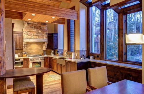 Deer Valley House | Ski-in/Ski-out in the heart of Silver Lake! Spacious with lovely mountain views!