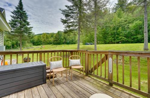 Londonderry House | Ski-In/Ski-Out Magic Mountain Condo w/Deck!