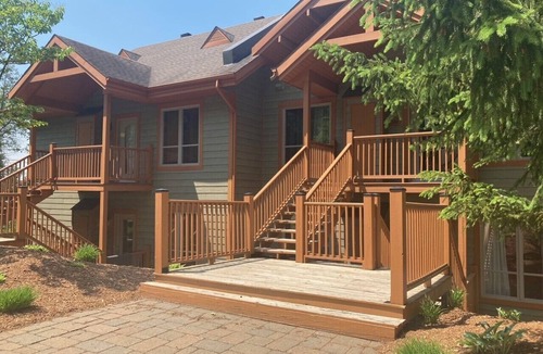 Piedmont Condo | SKI IN SKI OUT MONT OLYMPIA