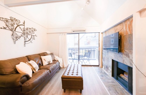 North Park City Condo | Ski-In/Ski-Out PARK CITY VACATION CONDO with MOUNTAIN VIEW!