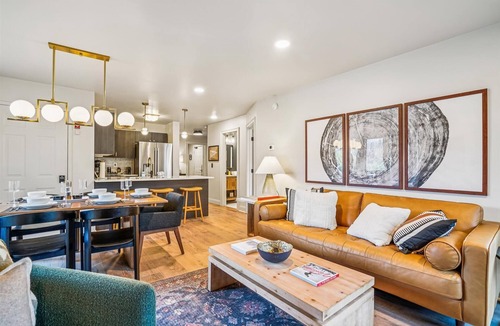 Killington Apartment | Ski In/Ski Out Pico Resort Unit E106: 3BR newly renovated condo