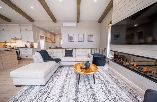 Saint-Philemon Ski Chalet | Ski in - Ski out | SPA & Pool Table | Le Konect