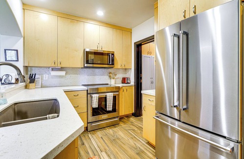 Salt Lake Mountain Resorts Condo | Ski-In/Ski-Out Solitude Condo w/Rooftop Hot Tub!