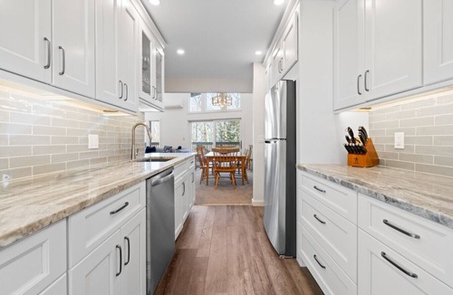 Stratton Mountain Villa | Ski in Ski Out Slopeside with Private Hot Tub