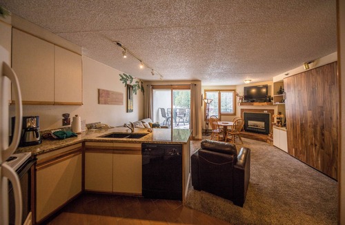 Winter Park Condo | Ski-in Ski-Out studio with updated interior