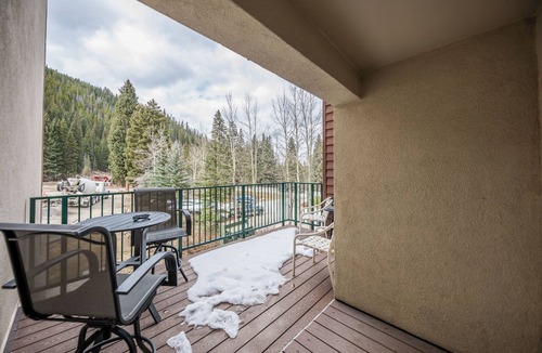 Winter Park Condo | Ski-in Ski-Out studio with updated interior