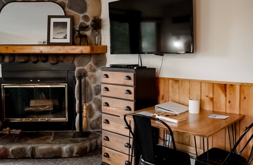 Lutsen Condo | Ski-In/Ski-Out Suite w/Whirlpool, Pool, & Hot Tub on Lutsen Mountain