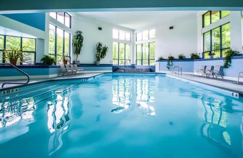 Killington House | Ski-In, Ski-Out Sunrise Village Killington Condo - 2BR, Fireplace, Pool