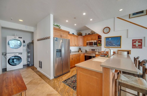 Salt Lake Mountain Resorts Condo | Ski in/Ski Out to Snowbird in Charming Condominium with Open Loft and Fireplace