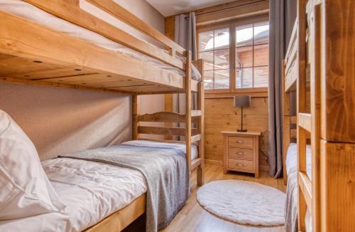 Val d'Illiez Apartment | Ski-in Ski-out with Chimney and view