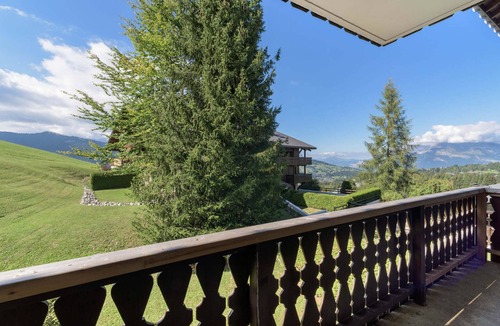 Le Planellet Apartment | Ski-in studio in Megève, pets allowed