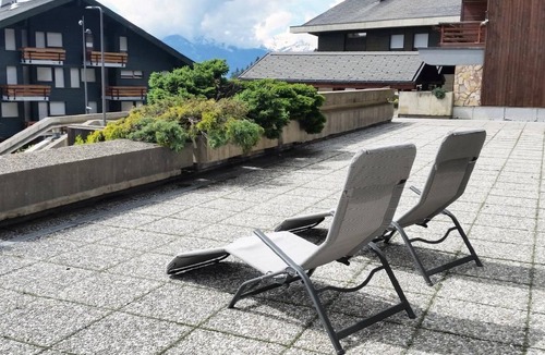 Anzere Apartment | Ski-in Wohnung in Anzere mit Parkplatz by Interhome