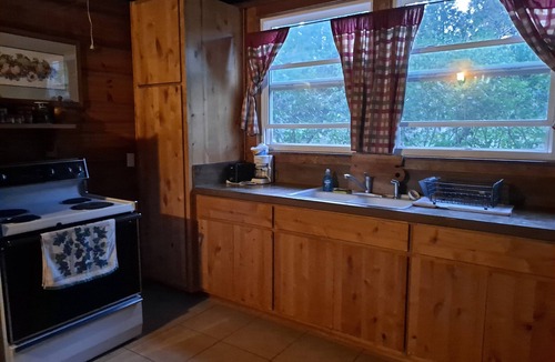 Dutch Flat Cottage | Ski Lease Mountain Retreat