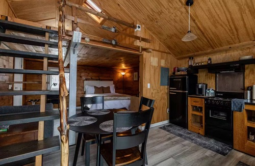 Cornwallville Cabin | Ski Loft 10 Min to Windham 5-State View + Pet Friendly!