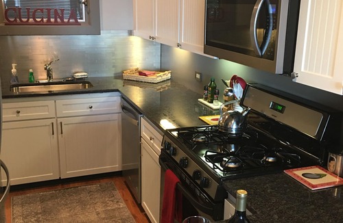Killington Condo | ⭐️Ski On-Ski Off Cozy Mountain Condo w/Real Wood Fire Place- King Bed 2-Bed/Bath