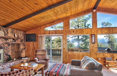 Whispering Forest House | Ski Queen Lodge