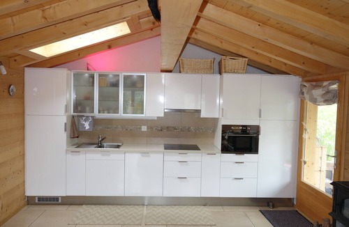 Lauenen Bei Gstaad Ski Chalet | Ski-Rando-Sauna in Anniviers: Chalet Les Frasques, nature, sauna, chalet 36m2