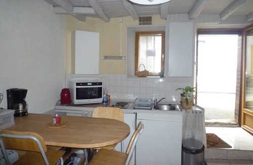 Auzat House | SKI/RAQUETTES-Small village house
