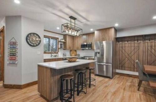 Tannersville House | Ski Side Getaway < 1 Mile From Mountain