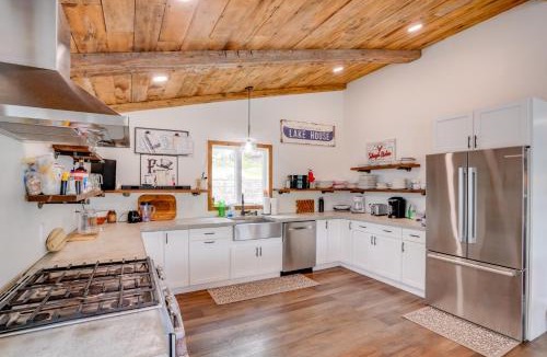 Averill Park House | Ski, Skate and Explore Ultimate Winter Getaway!