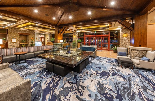Lakeside Park Villa | Ski Vacation