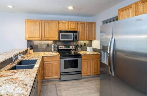Telluride Apartment | Ski Vista: TRUE Ski in/out with pool & hot tub!
