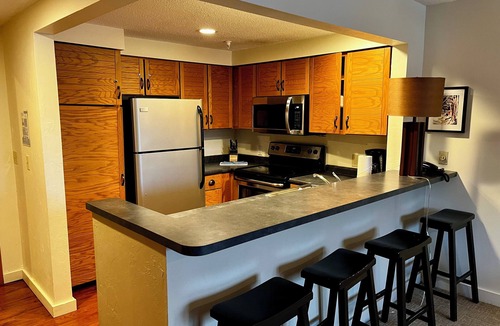 Bolton Valley Condo | SkiBoltonValleyVTPresWkFeb12-19Slopeside1bdrm2bthSteSlps8