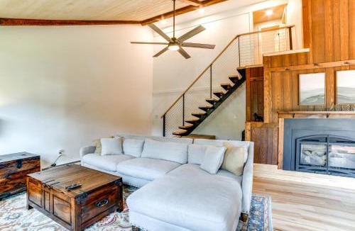 Blodgett Mills House | Skier's Paradise: Townhome w/Deck in Cortland!