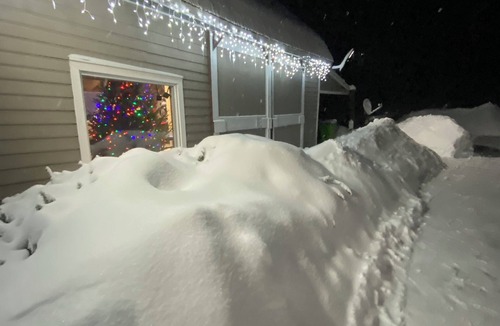 Dorset House | Skiing house n Serene 3-bedroom house with AC in charming Dorset