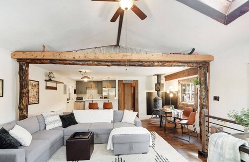 Pine House | Skipper's Pine Cabin