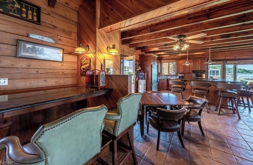 Put-in-Bay House | Skipper’s Pine Haven Lakefront