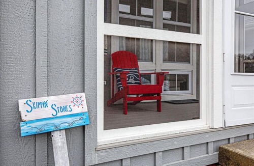 Ottawa House | Skippin` Stones #7